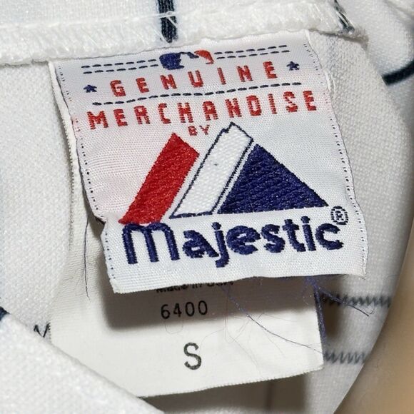 Vintage Derek Jeter #2 Majestic Jersey - Yankees Home Pin Stripes Sewn Size S - Picture 10 of 12